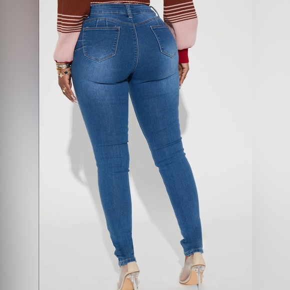 Jeans - Picture 2 of 3